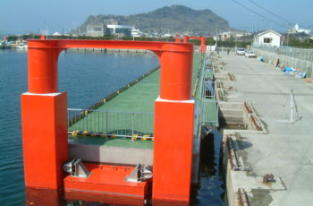 浮桟橋詳細設計（港湾 L80m×B6m×H2.6m）※張出デッキ有り
